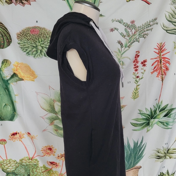 Hoodie shirtdress - Picture 2 of 4